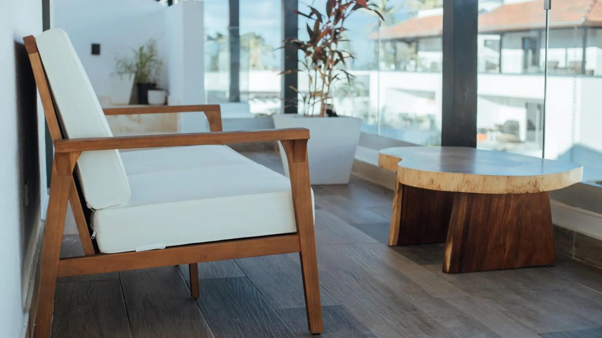 New Beachfront Penthouse Punta Popy Лас Терренас Дом отдыха